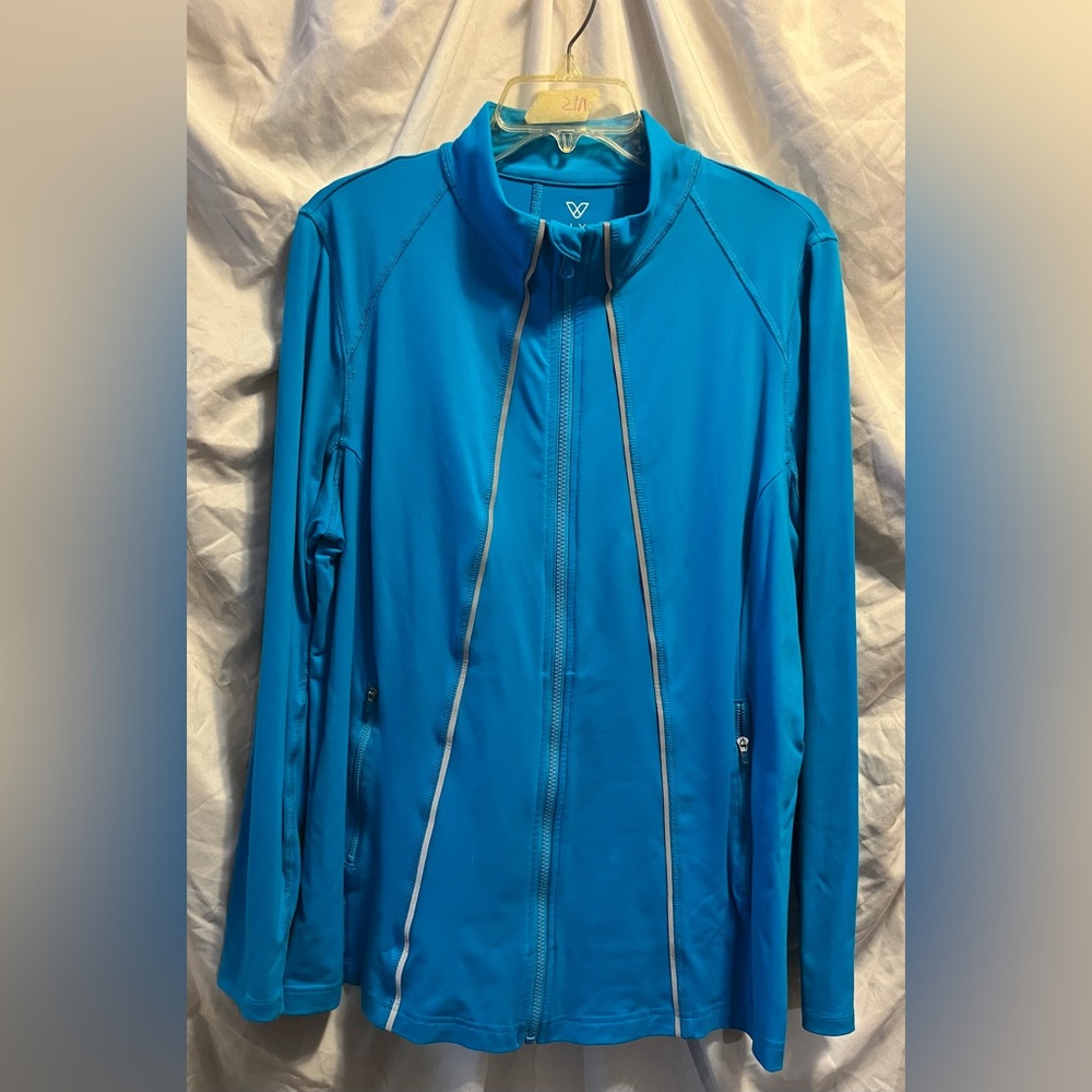 Livi Activewear jacket blue size 18/20